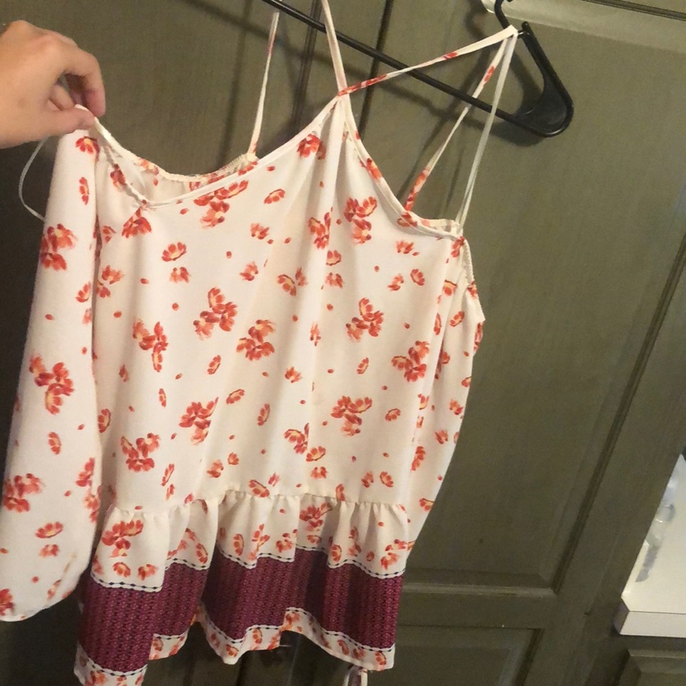 Open shoulder long sleeve shirt